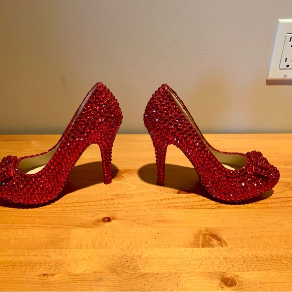 red pumps with hand-glued crystals, custom made, size 6 - Picture 5 of 5